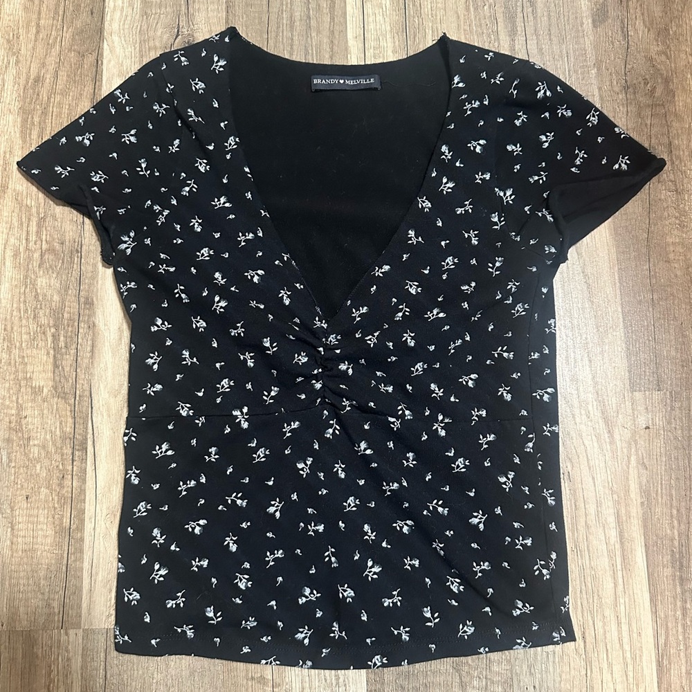 Brandy Melville Gina Top